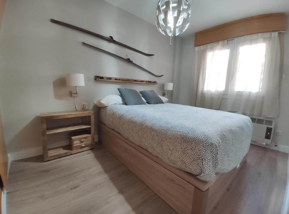Gabardito 2 Apartment Villanua Ngoại thất bức ảnh