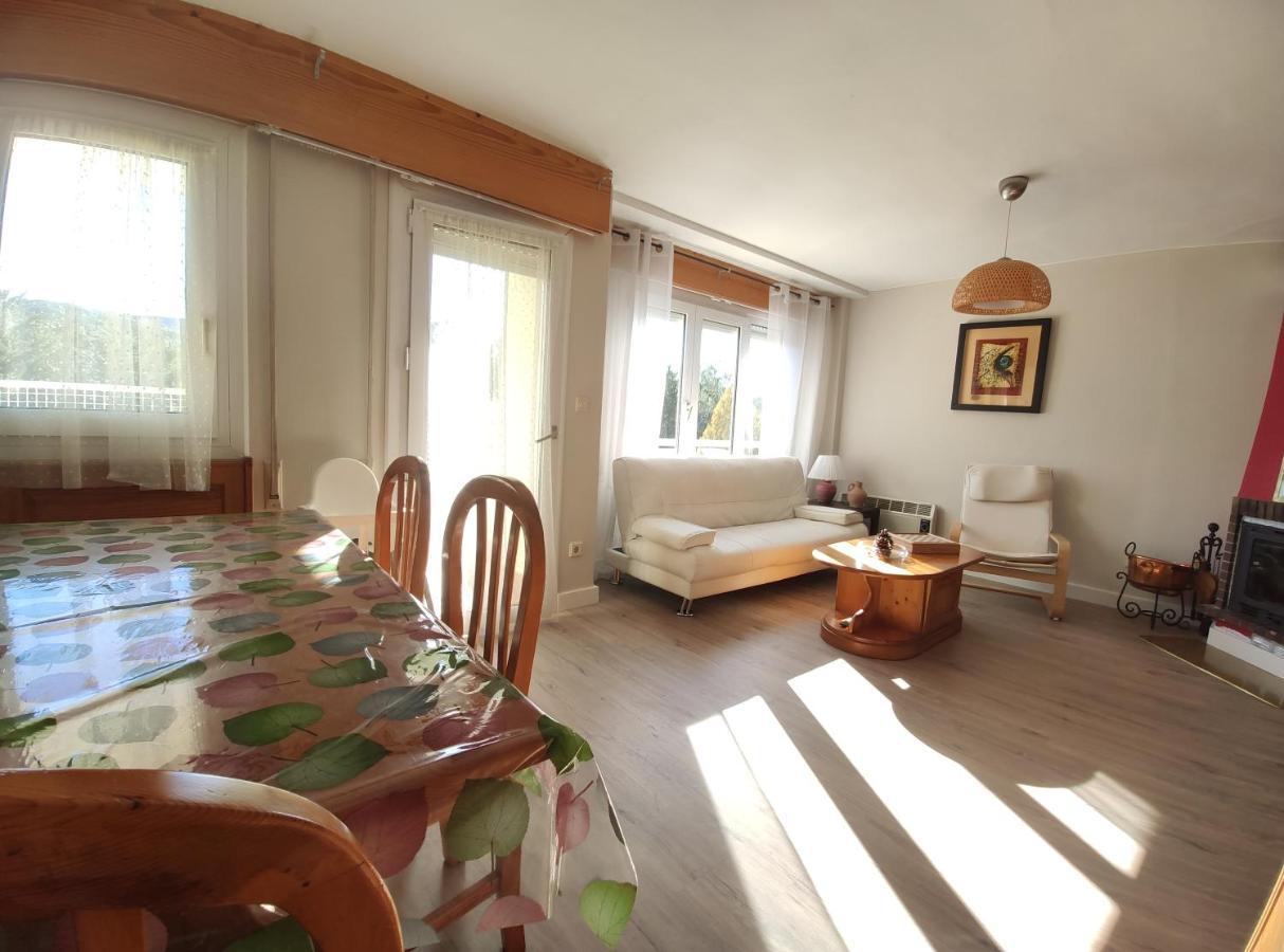 Gabardito 2 Apartment Villanua Ngoại thất bức ảnh
